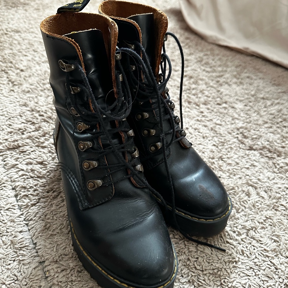 Dr.Martens Jadon Black patent Platform Boots Women Size US 8